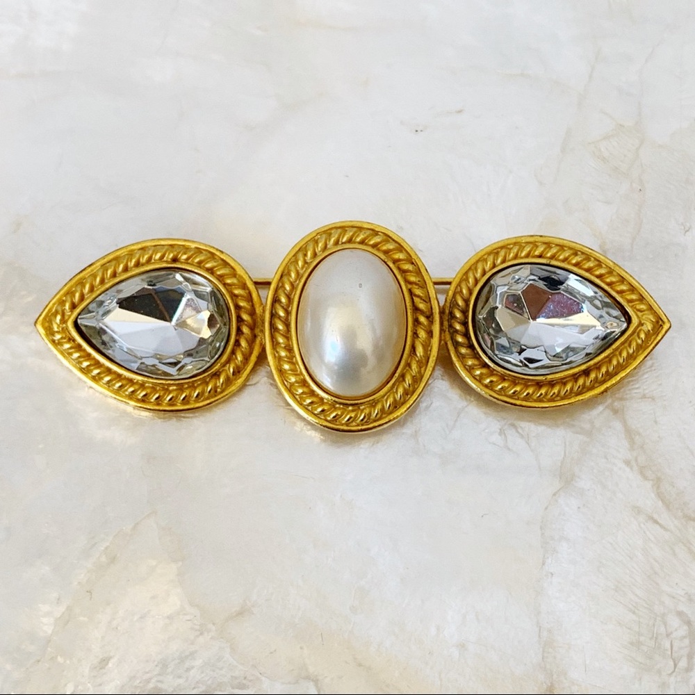 Vintage TAT Gold Tone Crystal Faux Pearl Brooch